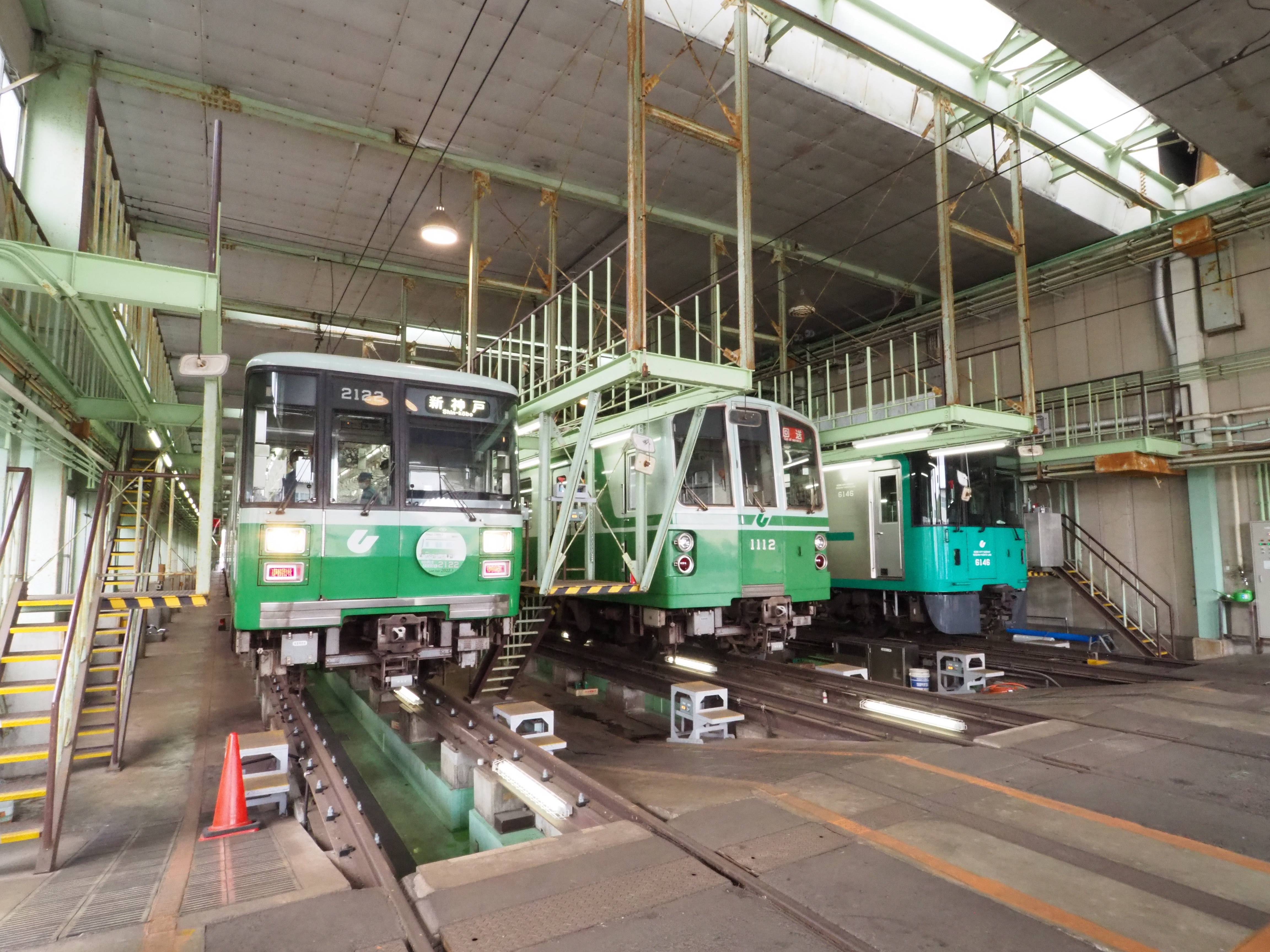 神戸市交通局共催のもと、神戸市営地下鉄2000形の車両引退ツアーを開催しました
